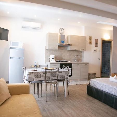 Happy Home Giardini Naxos Exterior photo