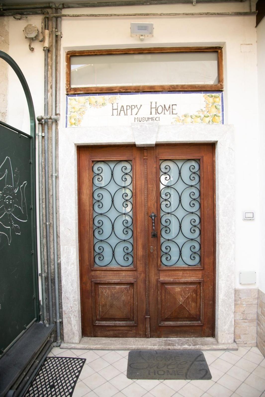 Happy Home Giardini Naxos Exterior photo