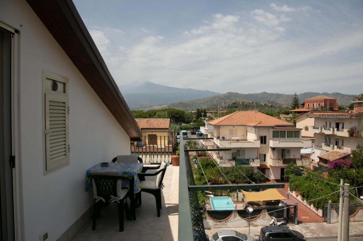 Happy Home Giardini Naxos Exterior photo